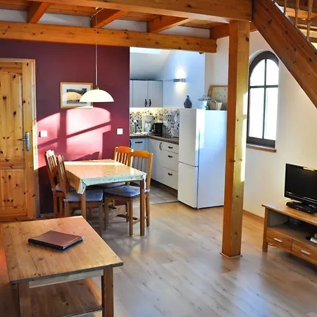 Wandersruh - Maisonette Fuer Einzelpersonen, Paare Oder Kleine Familien Rheinsberg