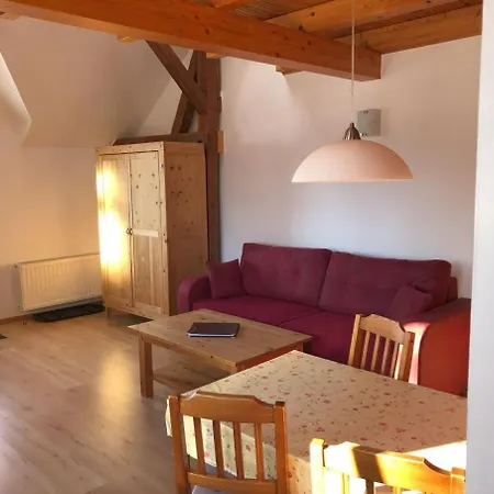 Apartment Wandersruh - Maisonette Fuer Einzelpersonen, Paare Oder Kleine Familien Rheinsberg
